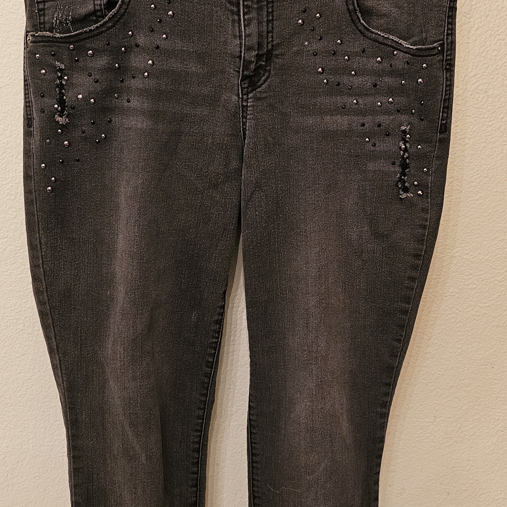 Elegant Black Studded Skinny Jeans